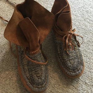 House of Harlow Suede Beaded Moccasins 8.5